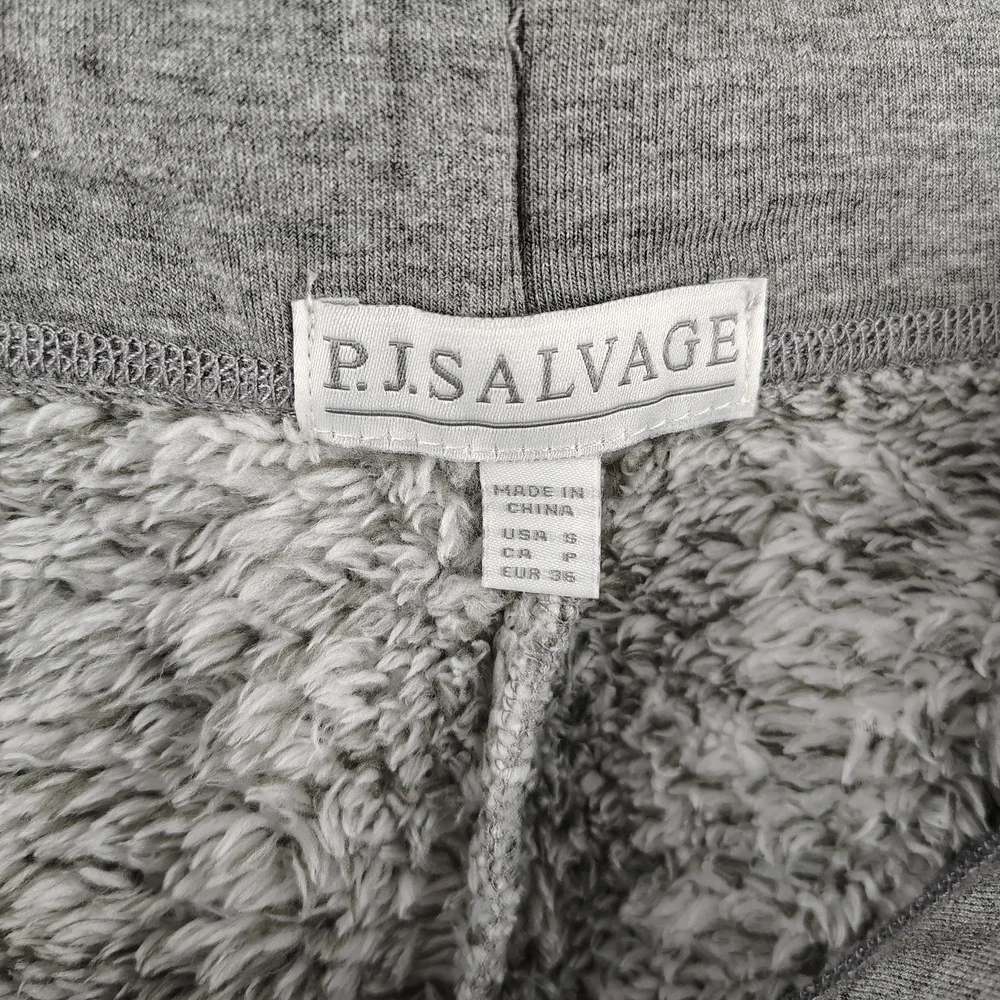 PJ Salvage Heather Gray Faux Fur Shorts Size Small - Picture 5 of 9